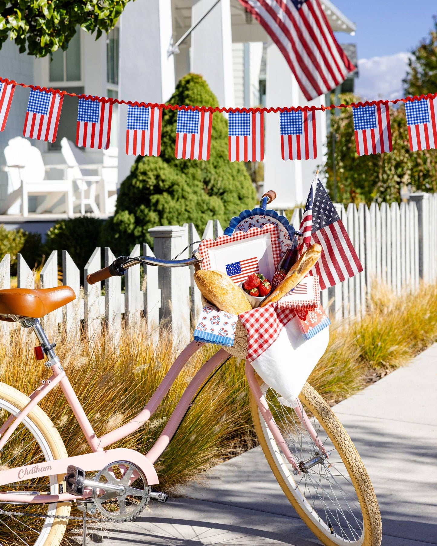 FLA1202 - Gingham Flag Banner