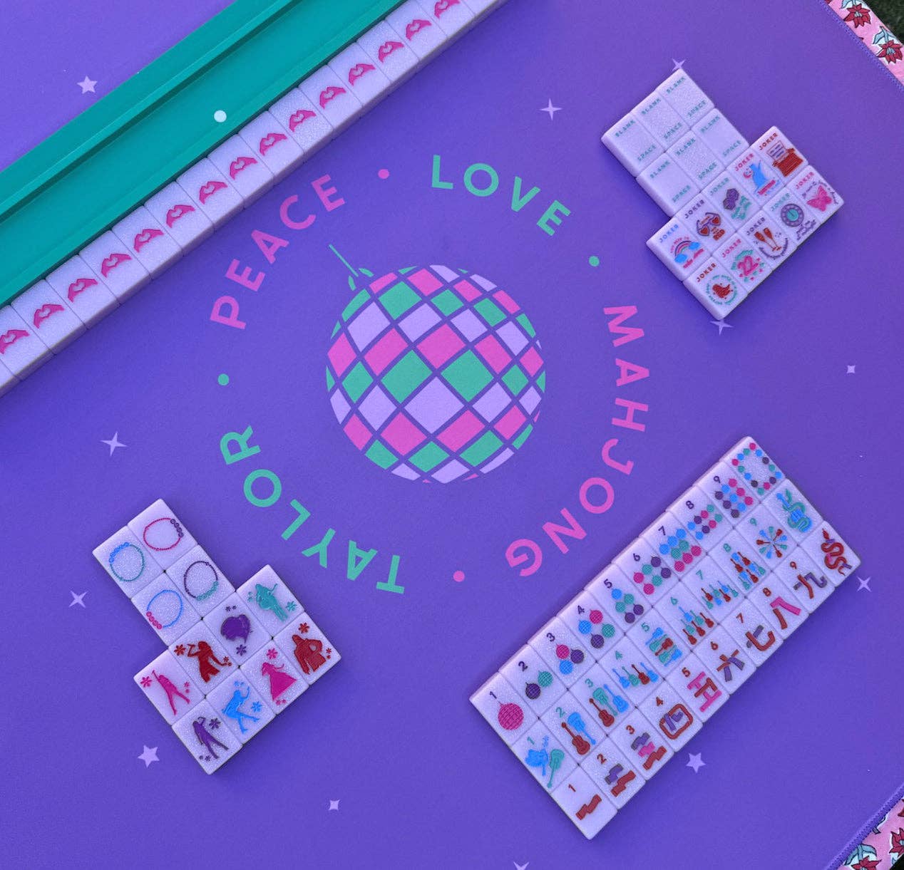 Taylor's Tiles - Mahjong Set- Peace Love Mahjong