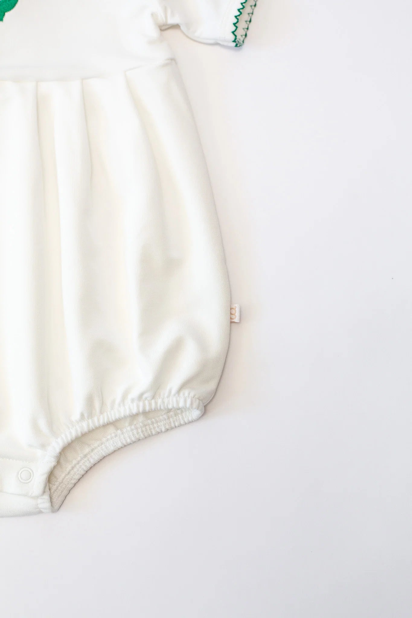 Alligator Embroidered Pip Bubble